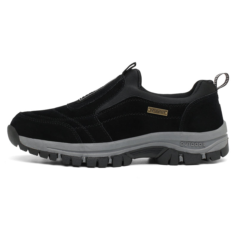 Anti-slip hiking shoe
