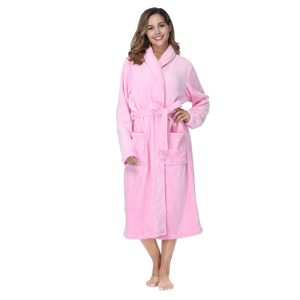Damen-Bademantel aus flauschigem Fleece – Knöchellanger Winterflanellbademantel mit Schalkragen, Taschen und verstellbarem Gürtel 