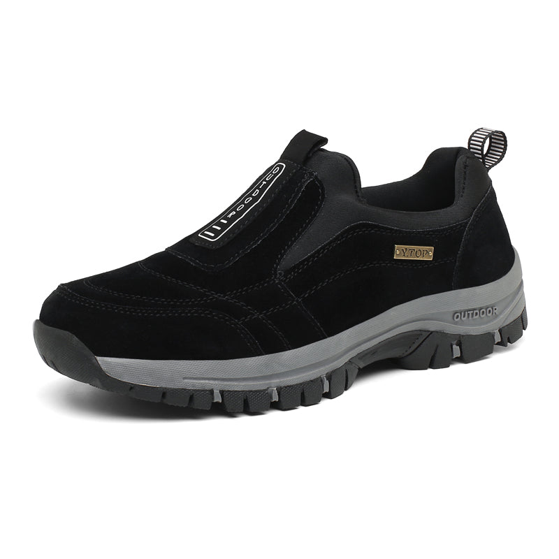 Anti-slip hiking shoe