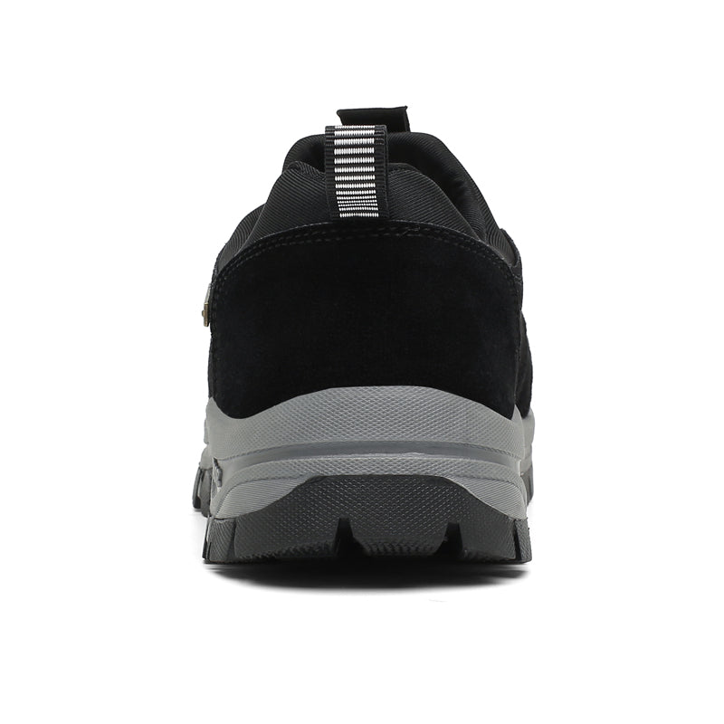 Anti-slip hiking shoe